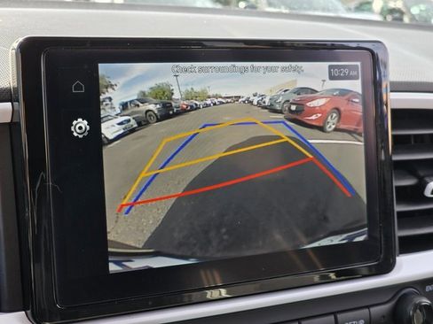 Certified 2022 Hyundai Venue Limited w/ Cargo Package image 26