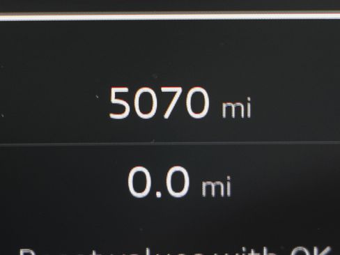 Certified 2025 Audi Q5 Premium w/ Convenience Package image 20