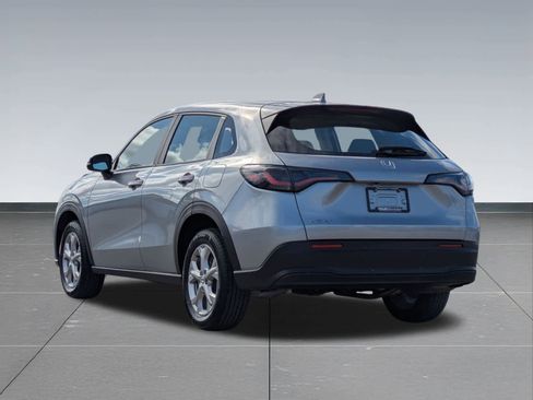 Certified 2023 Honda HR-V LX image 4