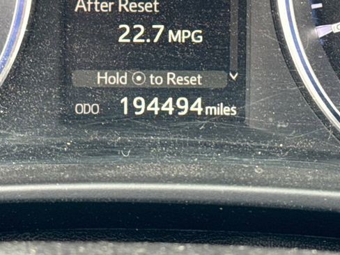 Used 2016 Toyota Highlander XLE AWD/4WD image 27