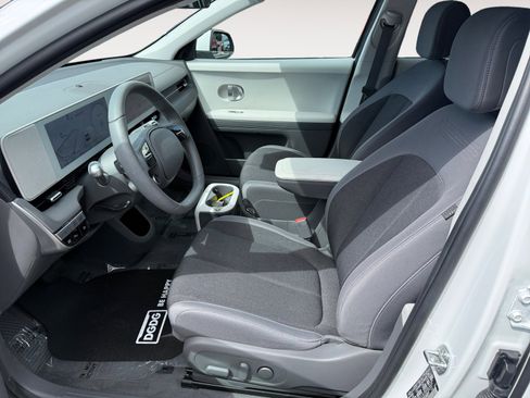 Certified 2024 Hyundai Ioniq 5 SEL image 10
