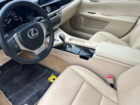 Used 2014 Lexus ES 350 image 7
