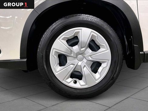 Certified 2023 Subaru Forester image 11