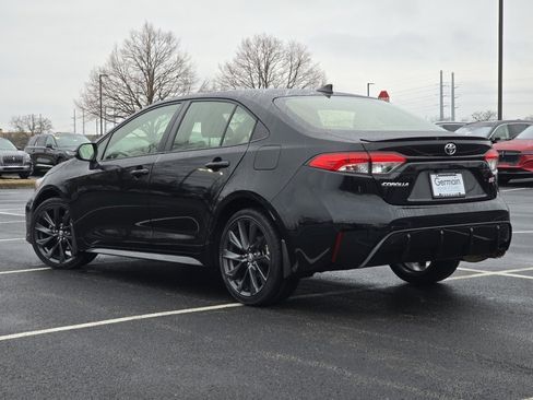 Used 2023 Toyota Corolla SE image 13