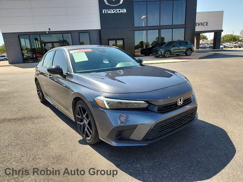 Used 2022 Honda Civic Sport image 1