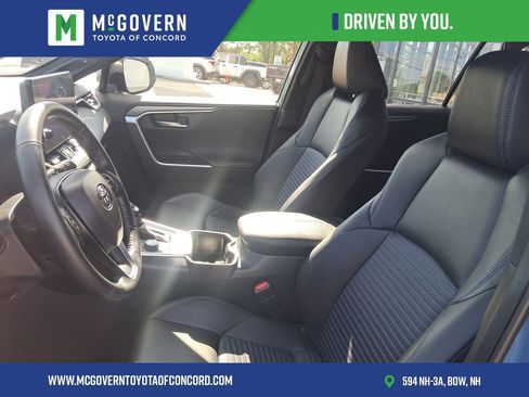 Used 2025 Toyota RAV4 XSE w/ Advanced Technology Package AWD/4WD image 16