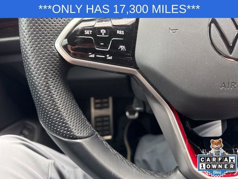 Used 2024 Volkswagen Jetta GLI 40th Anniversary Edition image 19