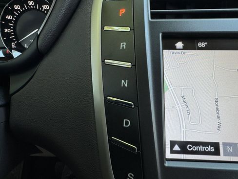 Used 2018 Lincoln MKC Select w/ Select Plus Package image 28