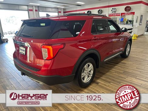 Used 2023 Ford Explorer XLT w/ Equipment Group 202A AWD/4WD image 5
