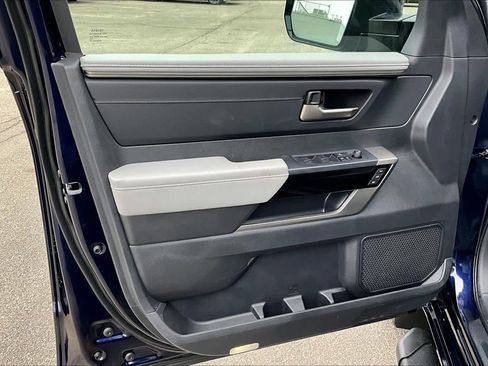 Used 2025 Toyota Tundra Limited image 21