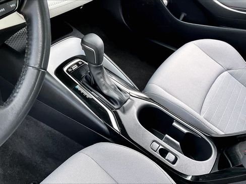 Used 2024 Toyota Corolla SE FWD image 16