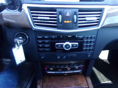 Used 2012 Mercedes-Benz E 350 4MATIC Sedan w/ Premium 1 Launch Pkg image 21
