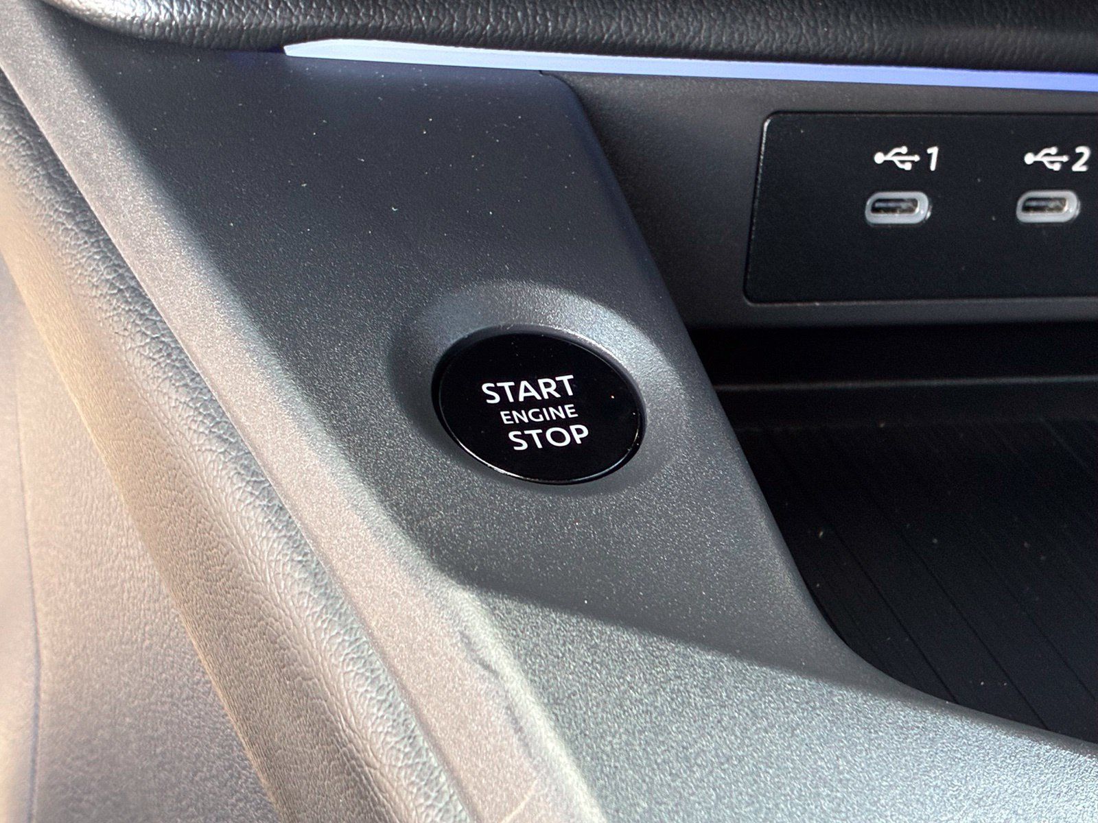 Used 2026 Nissan Sentra SR w/ Floor Mat Package FWD image 25