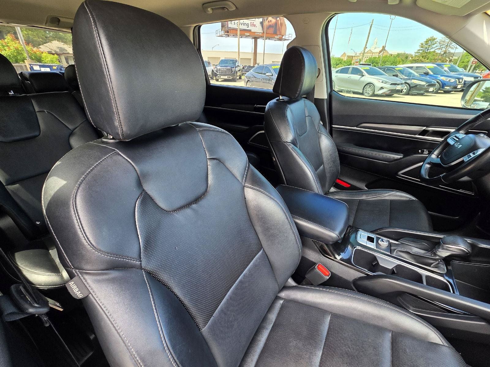 Used 2022 Kia Telluride LX FWD image 30