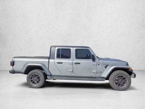 Used 2021 Jeep Gladiator Overland w/ Popular Equipment Package image 4