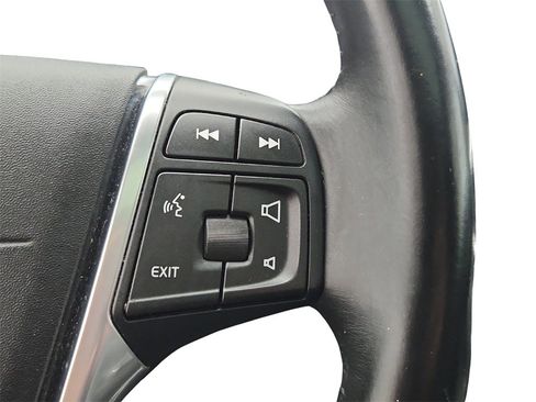 Used 2016 Volvo V60 T5 Cross Country image 35