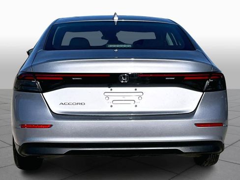 Used 2024 Honda Accord EX image 4