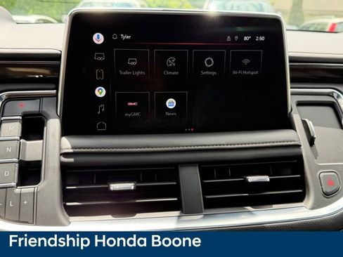 Used 2022 GMC Yukon XL AT4 w/ Technology Package AWD/4WD image 28