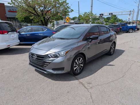 Used 2023 Nissan Versa S w/ S Plus Package FWD image 3