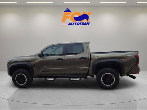 New 2026 Toyota Tacoma TRD Off-Road image 2