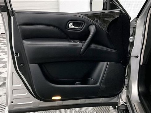 Used 2020 INFINITI QX80 Luxe w/ Proassist Package image 19