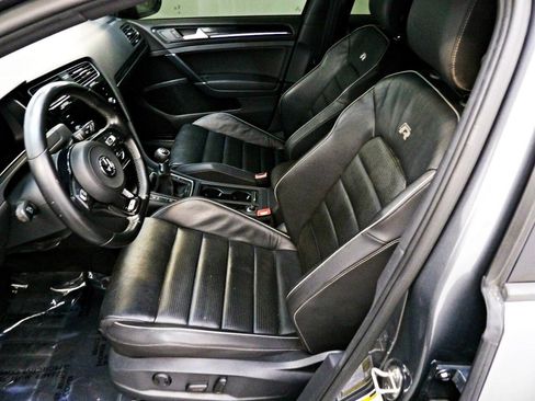 Used 2019 Volkswagen Golf R 4-Door AWD/4WD image 8