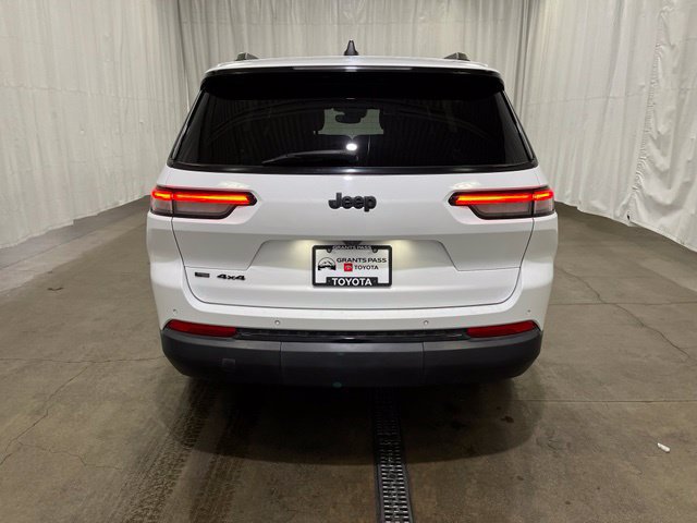 Used 2022 Jeep Grand Cherokee L Laredo AWD/4WD image 6
