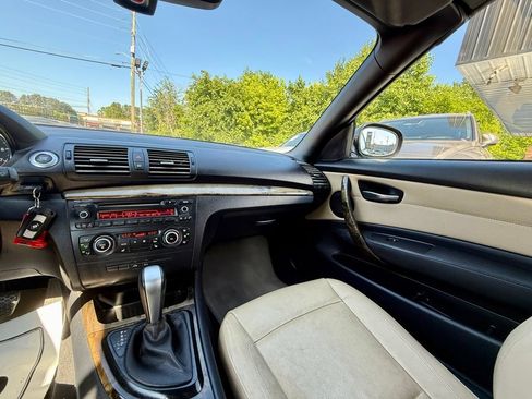 Used 2011 BMW 128i Convertible RWD image 17