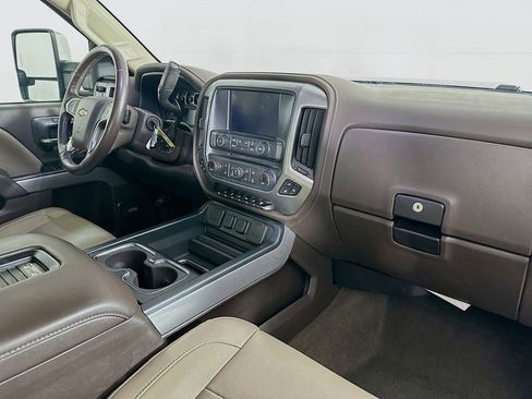 Used 2018 Chevrolet Silverado 3500 LTZ w/ Duramax Plus Package image 34