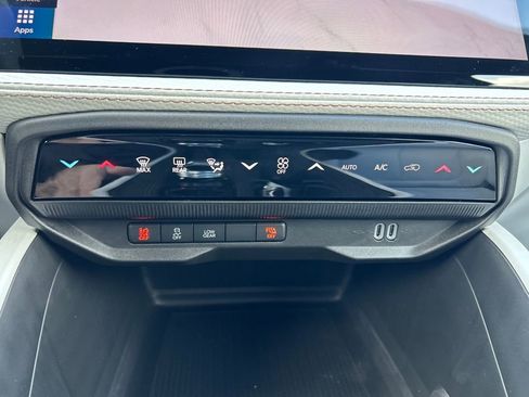 New 2026 Jeep Cherokee Limited image 15