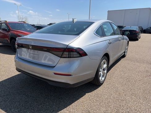 Used 2023 Honda Accord LX image 3