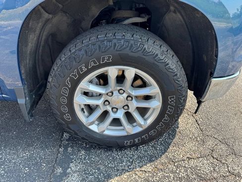 Used 2024 Chevrolet Silverado 1500 LT w/ LPO, Liner Protection Package AWD/4WD image 26