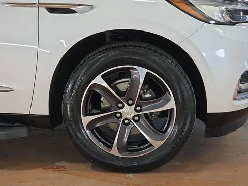 Used 2020 Buick Enclave Essence w/ Sport Touring Edition image 7