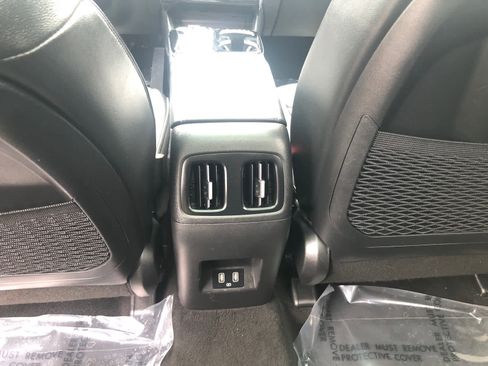 Certified 2024 Hyundai Tucson Limited image 28