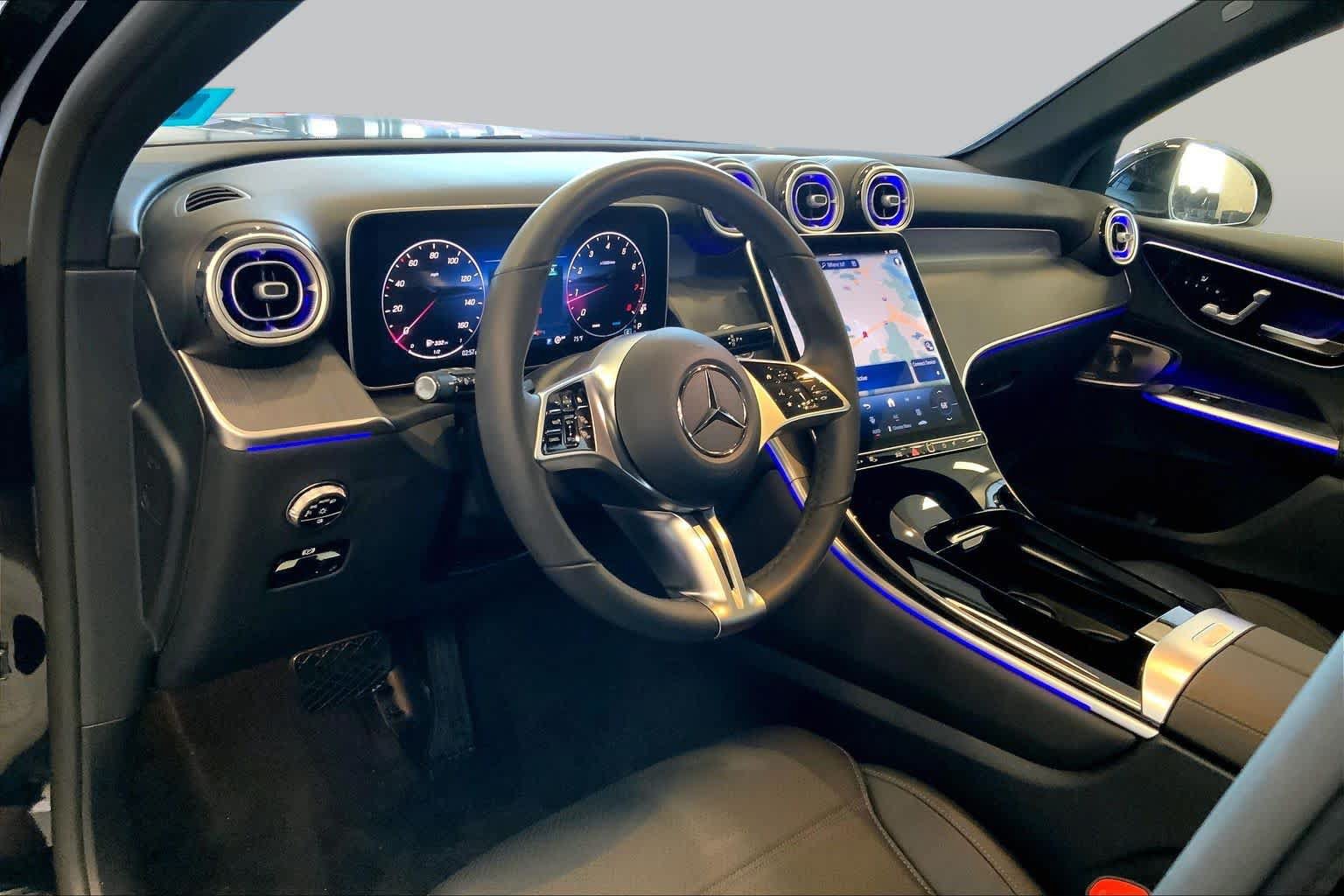 Certified 2025 Mercedes-Benz GLC 300 4MATIC image 17