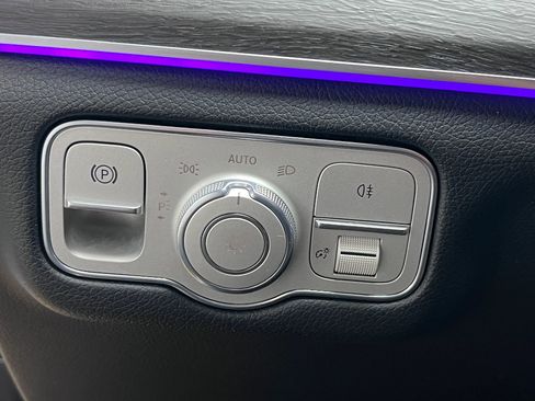 Used 2020 Mercedes-Benz GLS 450 4MATIC image 34