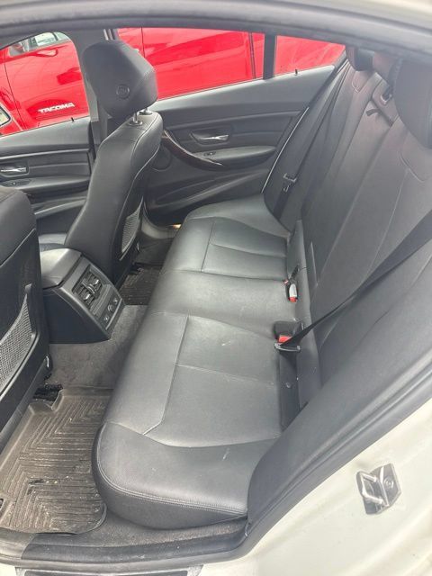 Used 2015 BMW 328i xDrive Sedan AWD/4WD image 7