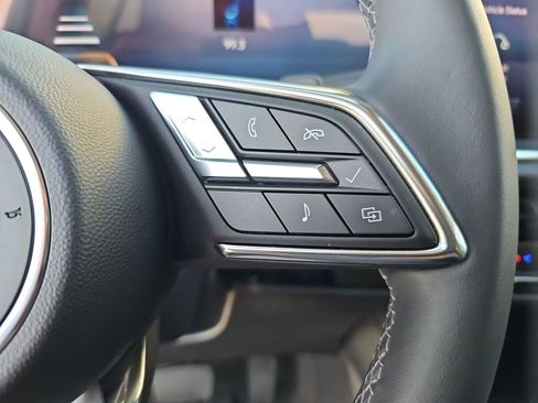 Used 2025 Buick Envision Preferred image 12