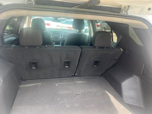 Used 2021 Chevrolet Equinox LT FWD image 16