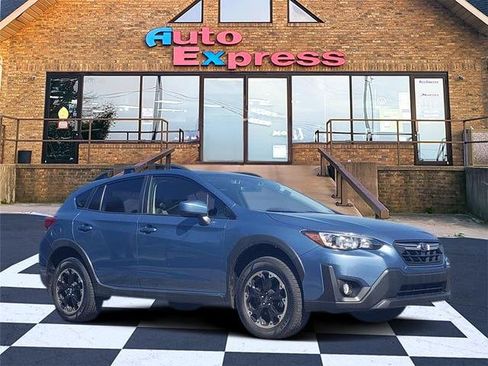 Used 2021 Subaru Crosstrek 2.0i Premium w/ Moonroof Package AWD/4WD image 1