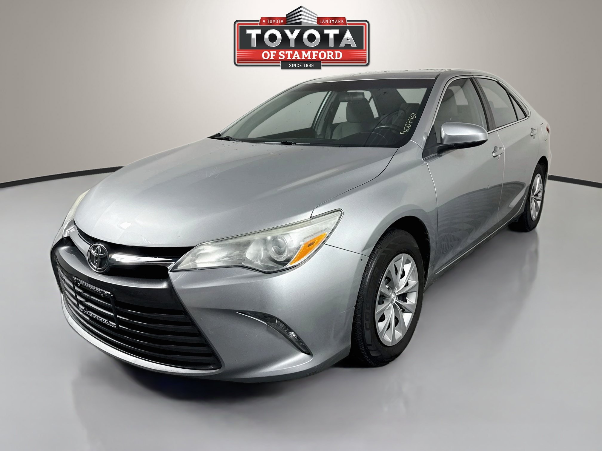 Used 2015 Toyota Camry LE FWD image 3