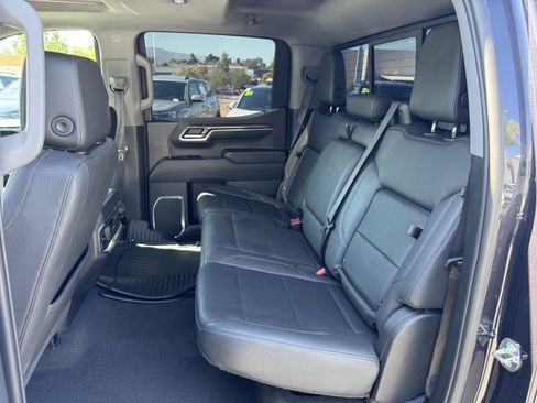 Used 2023 Chevrolet Silverado 1500 LTZ w/ LTZ Convenience Package II AWD/4WD image 33