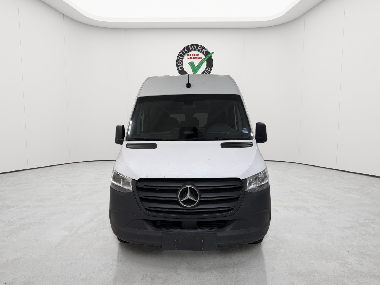 Used 2025 Mercedes-Benz Sprinter 2500 image 5