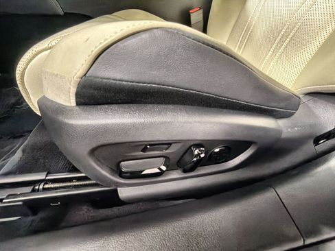 Used 2022 Lexus ES 300h 300h Luxury image 14