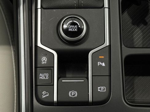 Used 2024 Kia Sorento S w/ Panoramic Sunroof Package FWD image 45