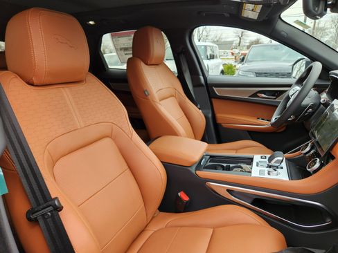 New 2026 Jaguar F-PACE R-Dynamic S image 10