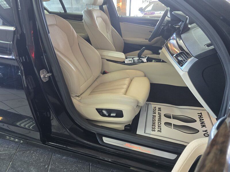 Used 2017 BMW 530i RWD image 15