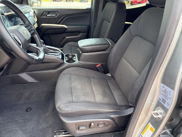 Certified 2023 Chevrolet Colorado LT w/ LT Convenience Package II AWD/4WD image 9