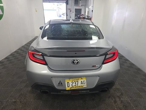 Used 2025 Toyota GR86 Premium w/ Performance Package RWD image 4