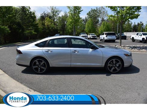 New 2026 Honda Accord Hybrid Sport-L image 8